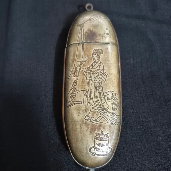 [BUNJANG] Antique Bronze (or White Bronze) Eyeglass Case with 'Beauty in a Moonlit Garden' and 'Munja' Motif / 동 브론즈 미인도 문자도 안경집