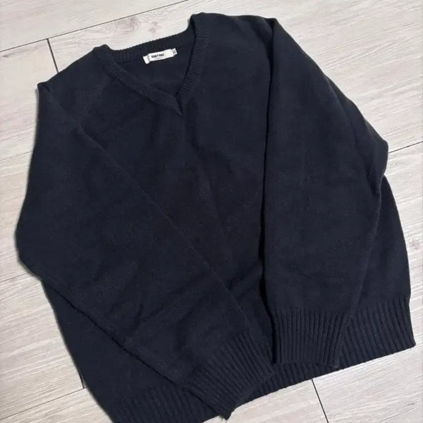 [BUNJANG] Navy V-Neck Knit Sweater Women's XL / 에이블리 네이비 브이넥 니트 여성XL