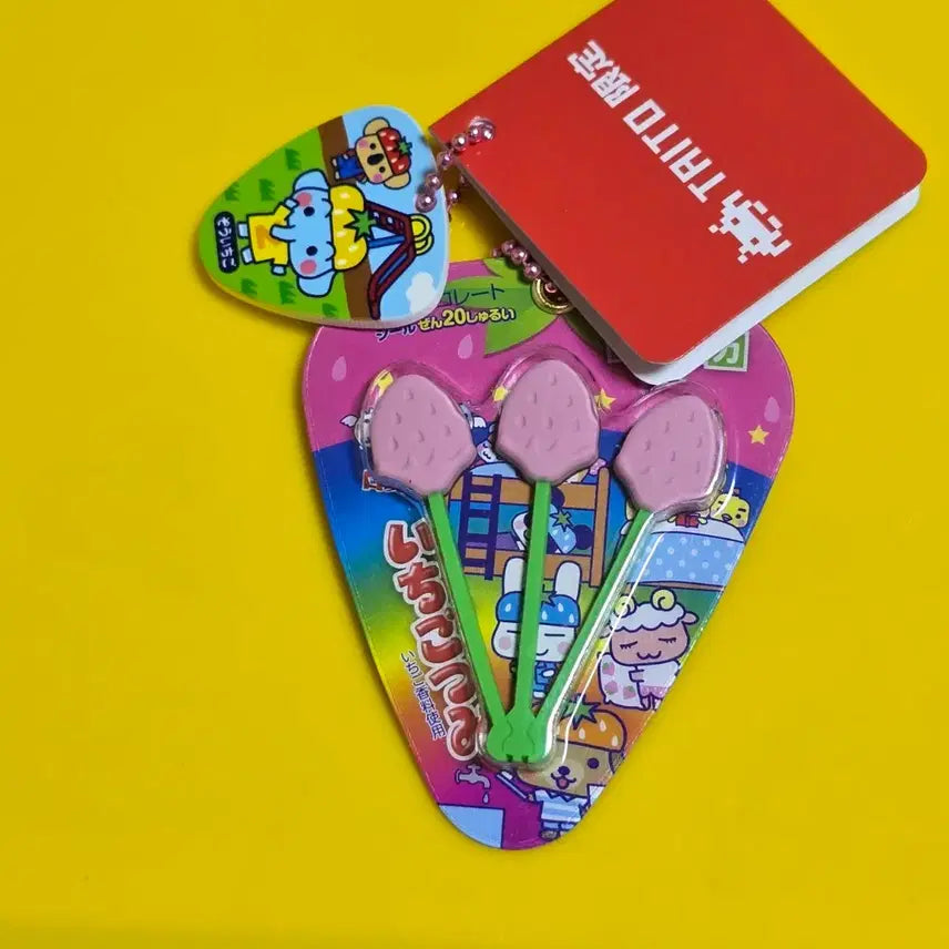 [BUNJANG] Ichigo Tsumi Strawberry Chocolate Gacha Keychain (New) / 이치고츠미 딸기 초콜릿 가챠 키링 새상품