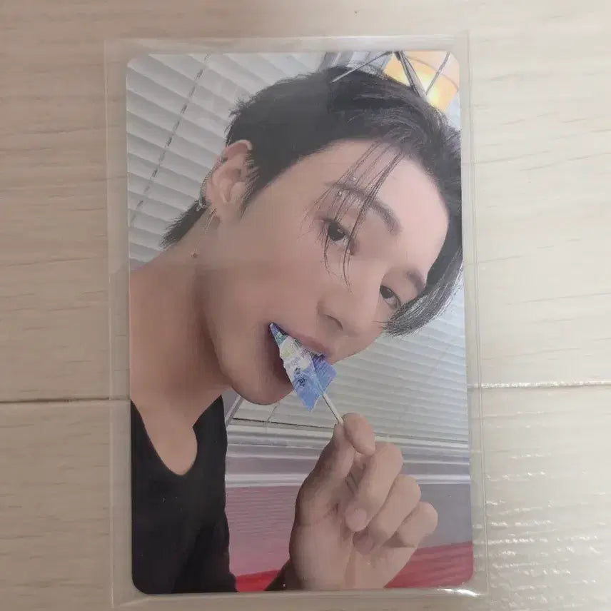 [BUNJANG] ATEEZ 2023 Season's Greetings Wooyoung Photocard / 에이티즈 시즌그리팅 2023 우영 포카 판매