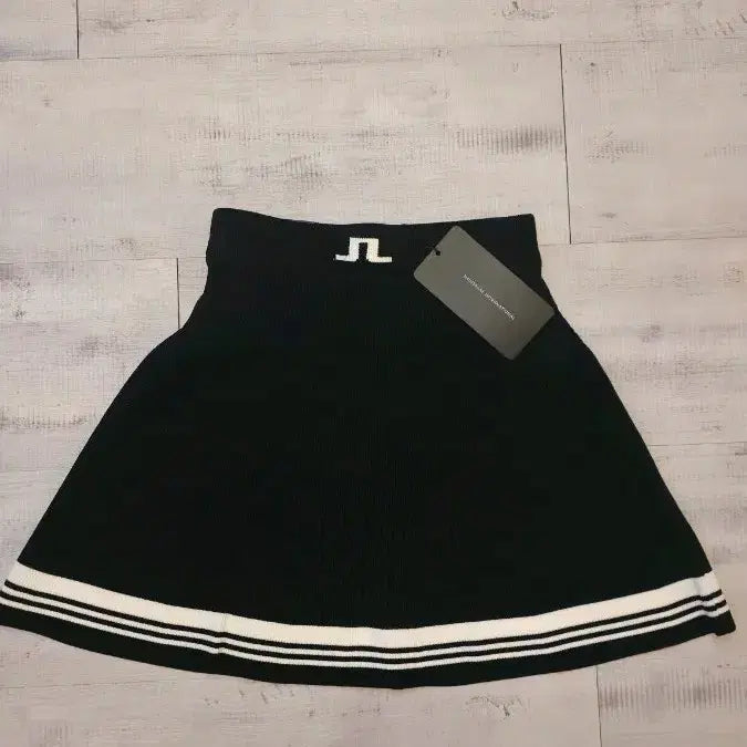 [BUNJANG] J.Lindeberg Black Knit Golf Skirt XS / 제이린드버그 골프 스커트 블랙 니트 라인 XS