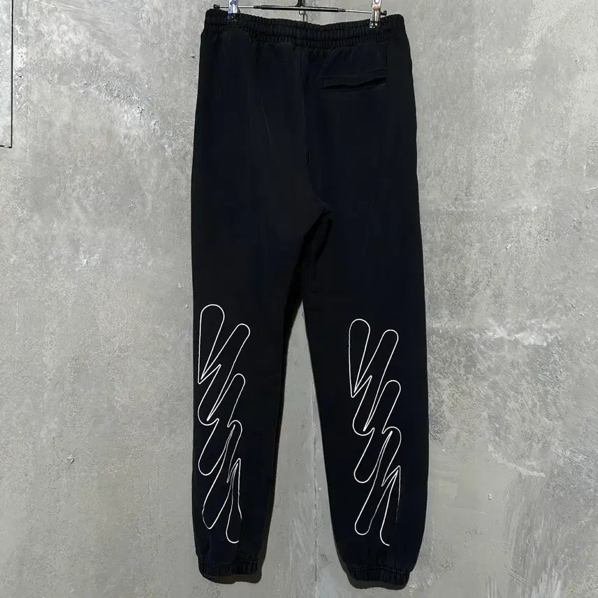 [BUNJANG] Off-White 22FW Wave Outline Diagonal Sweat Jogger Pants Black / [L,매장판] 22fw 오프화이트 웨이브 아웃라인 다이애그 스웨트 조거 팬츠
