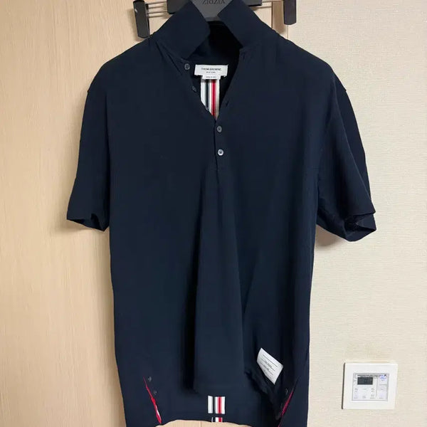 [BUNJANG] Thom Browne White Back 3-Stripe Pique Polo Shirt Navy / 톰브라운 백삼선 네이비 반팔 카라티 5