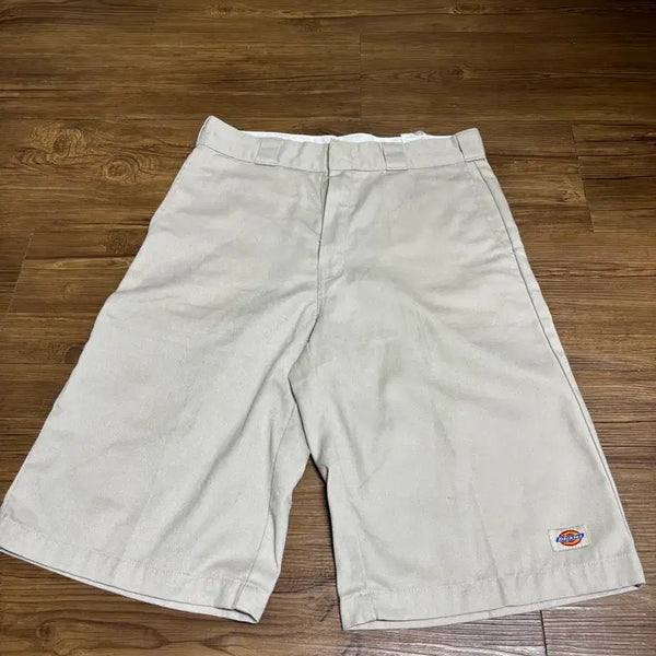 [BUNJANG] Dickies 32 Size Half Pants / 디키즈 하프팬츠 판매합니다 32 사이즈