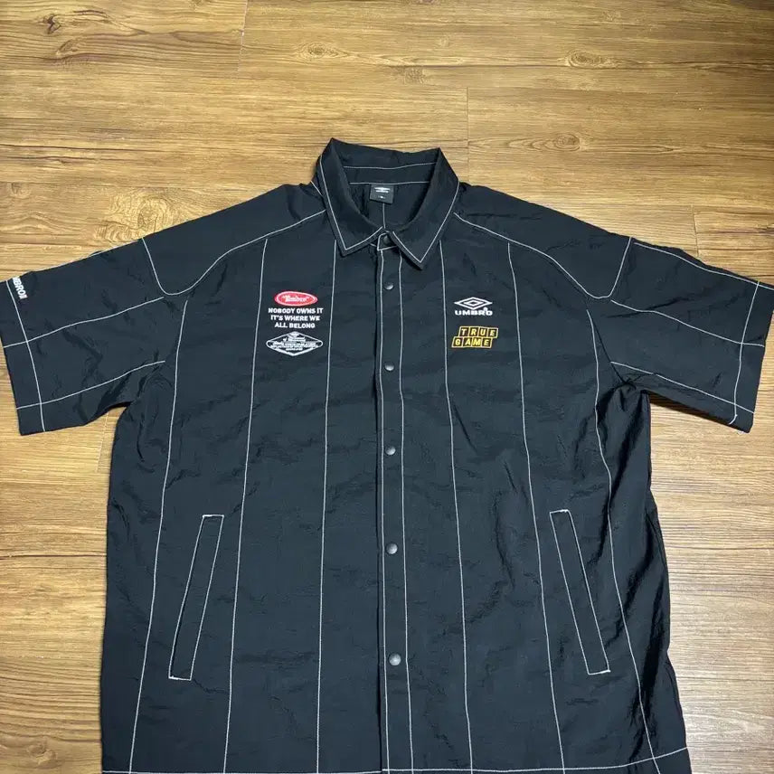 [BUNJANG] Umbro Black Shirt Size 100 / 엄브로 블랙 셔츠 100 사이즈 판매합니다