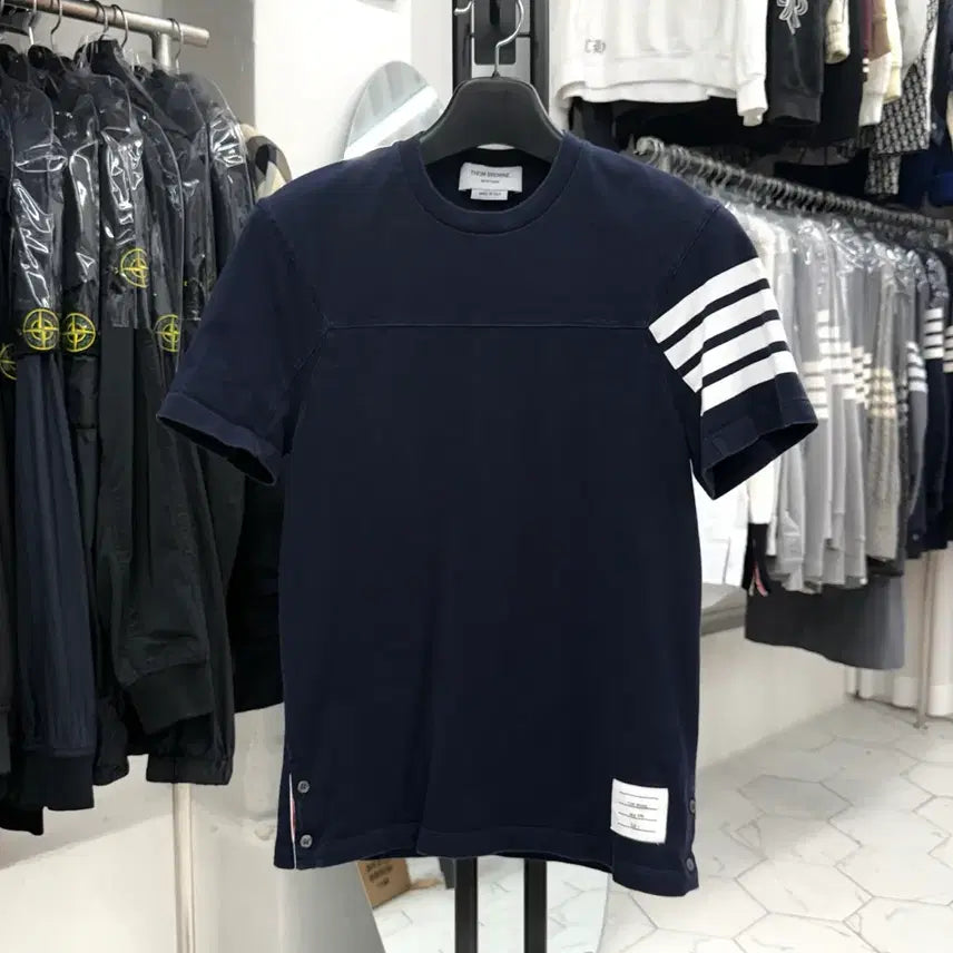 [BUNJANG] Thom Browne Striped Armband T-Shirt Navy Size 2 / [2] 톰브라운 사선완장 반팔티