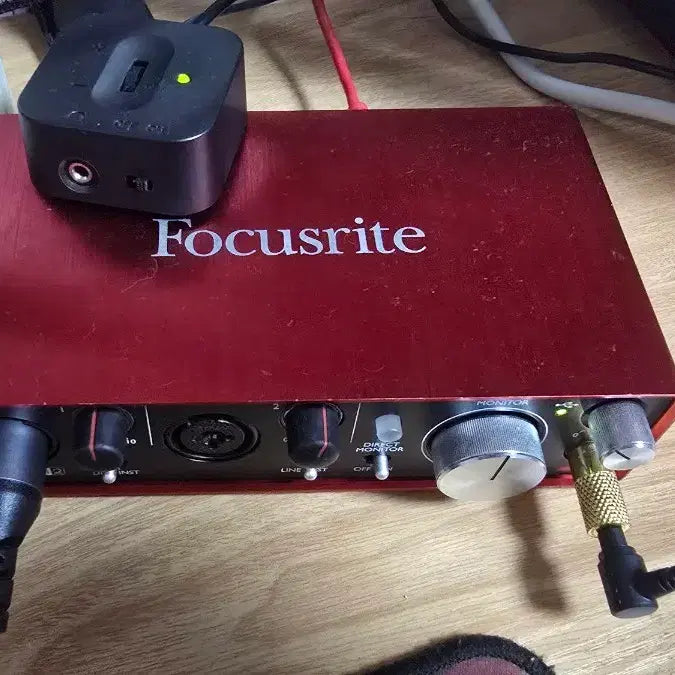 [BUNJANG] Focusrite Scarlett 2i2 2nd Gen Audio Interface / 포커스라이트 스칼렛 2i2 2세대 오디오인터페이스 판매(급처)