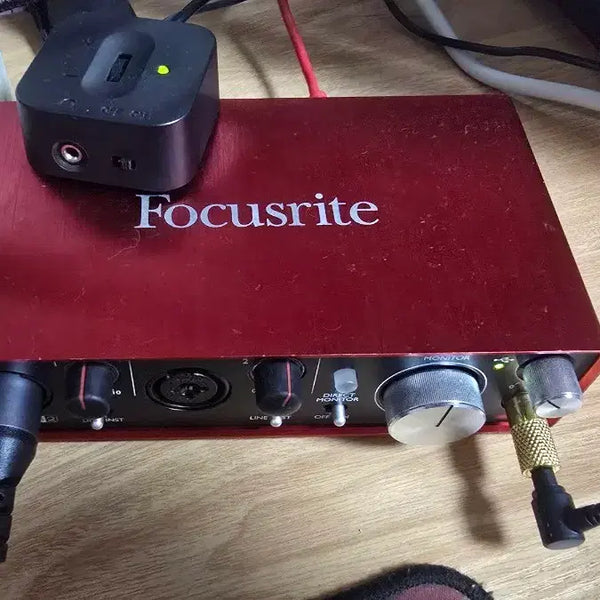 [BUNJANG] Focusrite Scarlett 2i2 2nd Gen Audio Interface / 포커스라이트 스칼렛 2i2 2세대 오디오인터페이스 판매(급처)