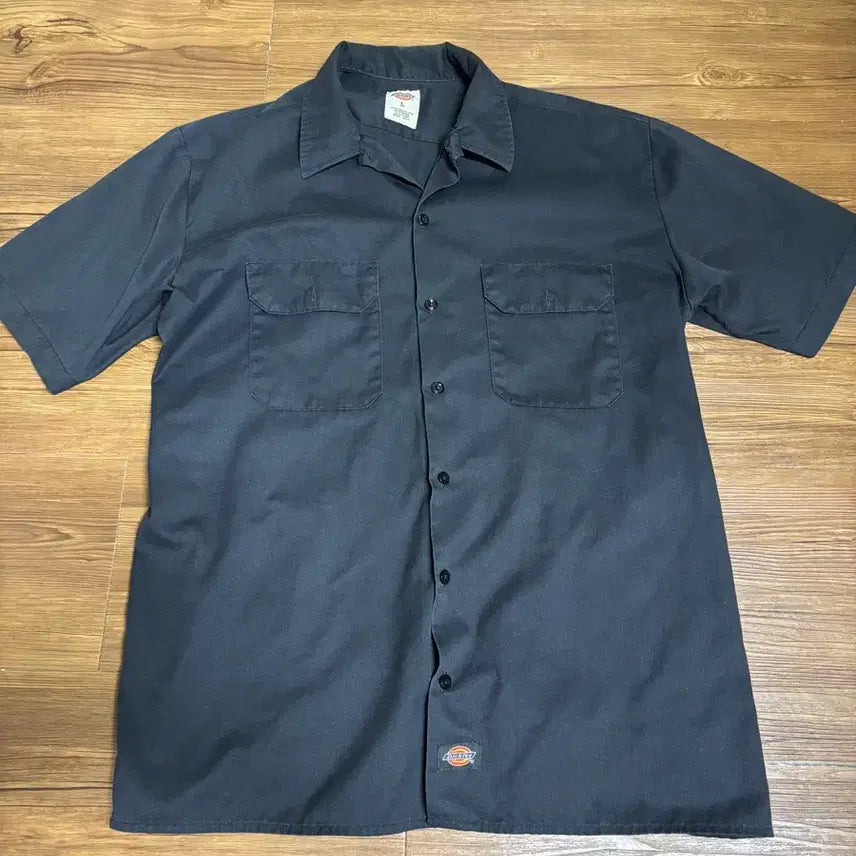 [BUNJANG] Dickies 1574 Short Sleeve Shirt (Size L) / 디키즈 1574 반팔 셔츠 L 사이즈 판매합니다