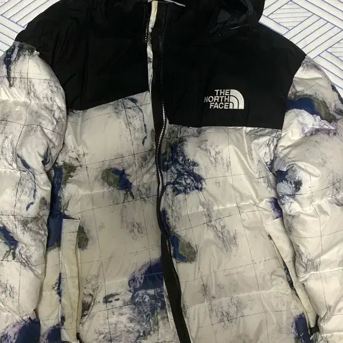 [BUNJANG] The North Face White Label 1996 Nuptse White Sand (Rare) / 노스페이스 화이트라벨 눕시 화이트샌드(희귀매물)