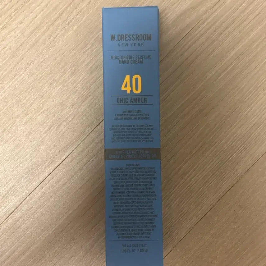 [BUNJANG] Double Dressroom Perfume Hand Cream 40 Chic Amber / 더블유드레스룸 퍼퓸 핸드크림 40 시크 엠버