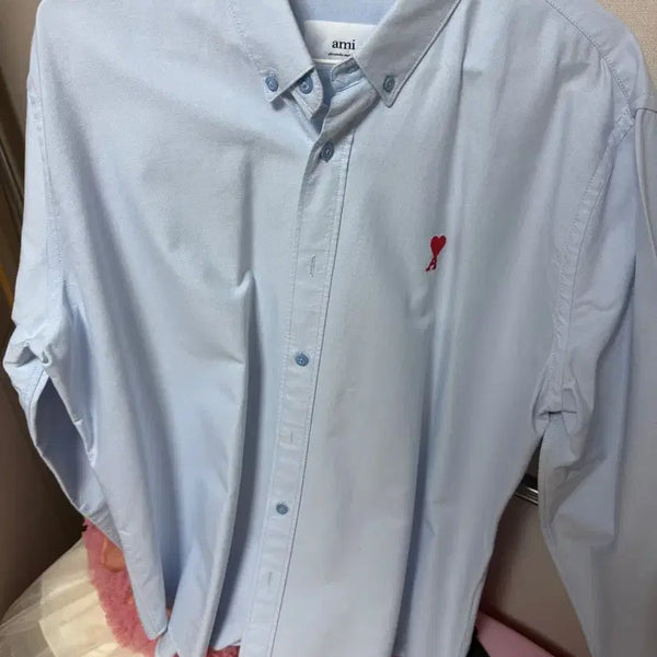 [BUNJANG] Ami Sky Blue Cotton Shirt with Red Heart Embroidery / Ami셔츠