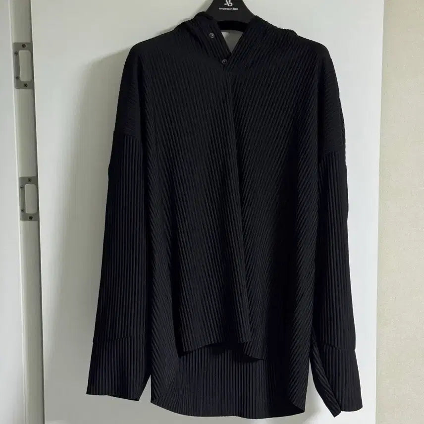 [BUNJANG] ZARA Pleated Hoodie Black / <L> 자라 ZARA 이세이 미야케맛 플리츠 후드 블랙