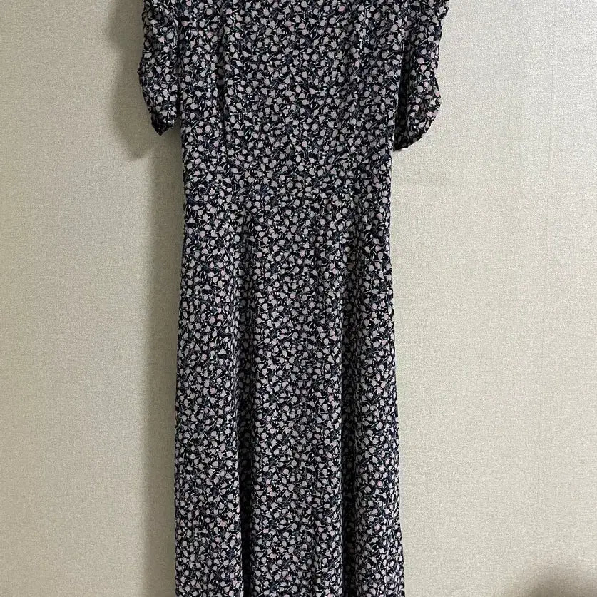 [BUNJANG] Shirring Sleeve Flower Long Dress / 셔링 소매 플라워 뒤 밴딩 롱 원피스 66~77