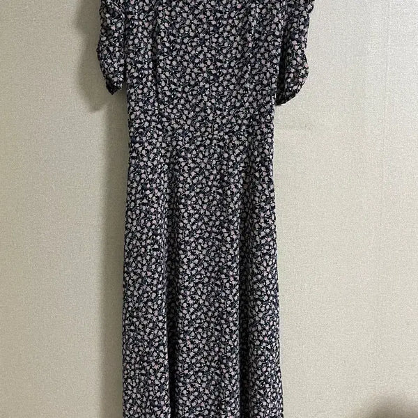 [BUNJANG] Shirring Sleeve Flower Long Dress / 셔링 소매 플라워 뒤 밴딩 롱 원피스 66~77