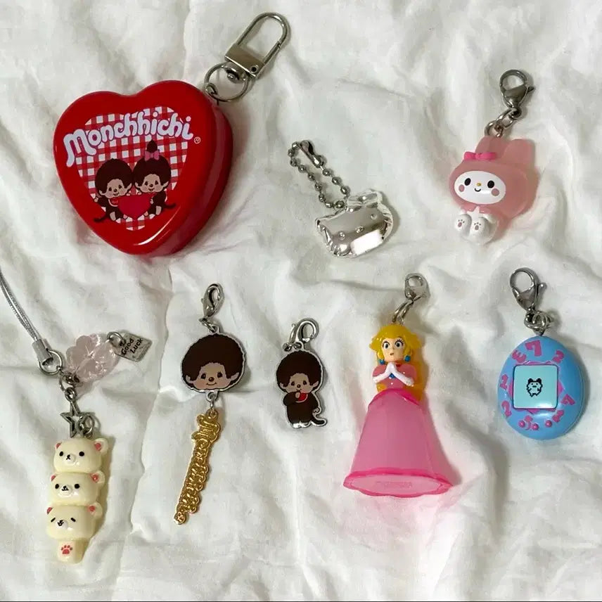 [BUNJANG] Mejilushi Monchhichi Tin Case / 메지루시 몬치치 틴케이스 마이멜로디 다마고치 키티 코리락쿠마 피치공주 가챠