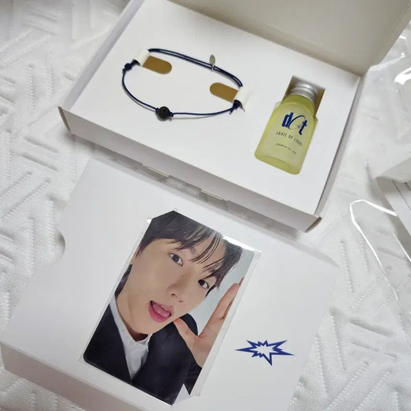 [BUNJANG] Baekhyun Concert Stone Bracelet & Essential Oil Set (Unused) / (미사용) 백현 콘서트 스톤 팔찌 에센셜 오일 세트