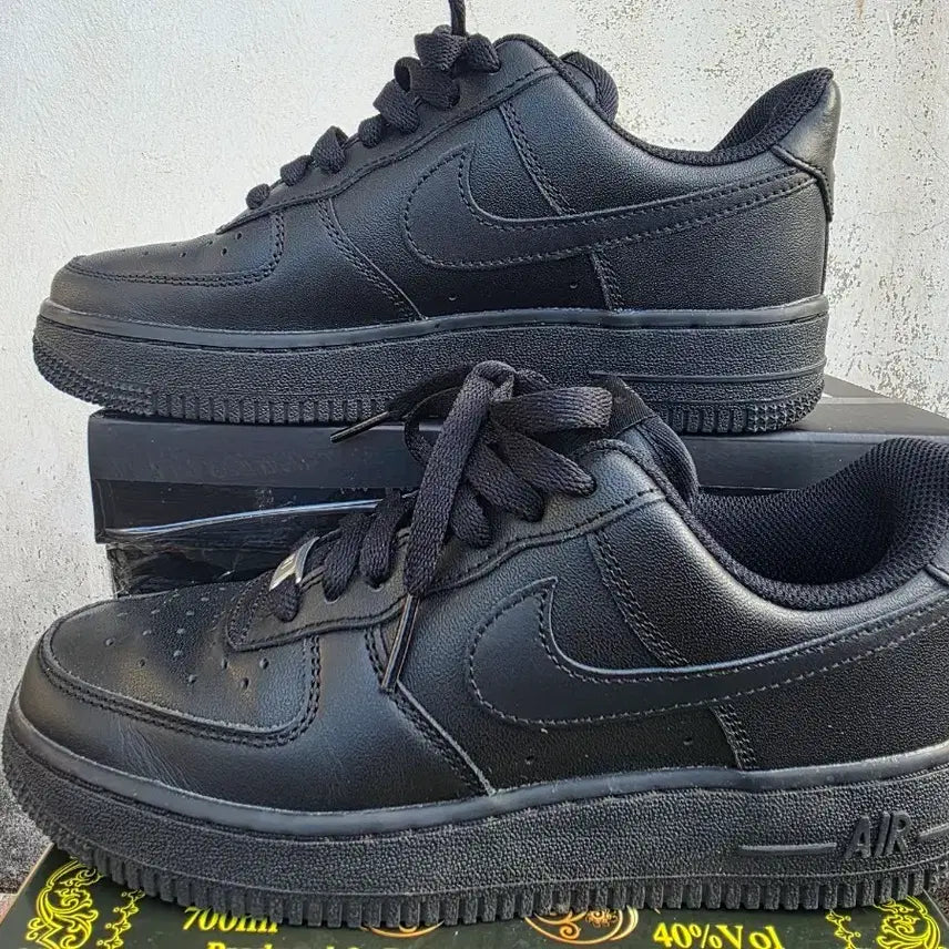 [BUNJANG] Nike Air Force 1 '07 Low Triple Black / 나이키 에어 포스 1 '07 로우 트리플 블랙 230