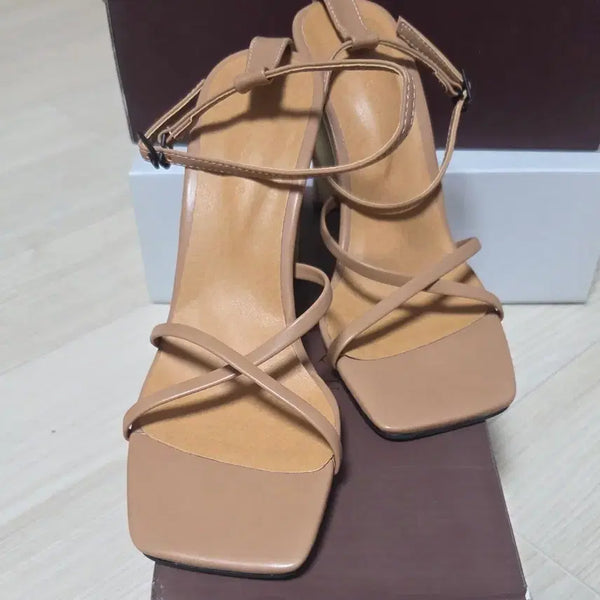 [BUNJANG] Beige Strap Heel Sandals / 새상품 샌들 스트랩 힐 베이지