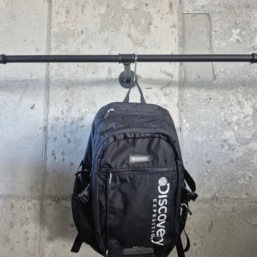 [BUNJANG] Discovery Expedition Black Backpack / 디스커버리 익스페디션 백팩 검정색
