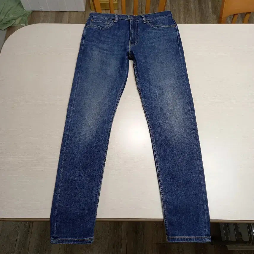 [BUNJANG] Levi's 512 Washed Stretch Slim Straight Jeans - Size 32 / 32 리바이스512 워싱 스판 슬림일자진 32-452