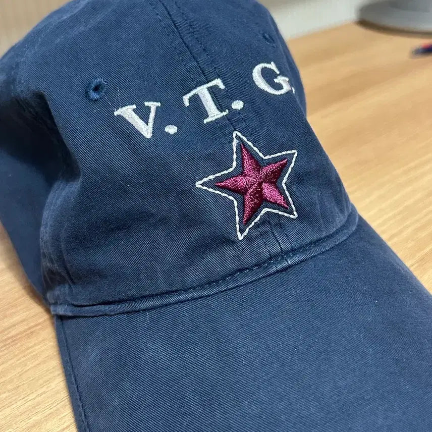 [BUNJANG] Hatching Room Vintage Logo Ball Cap Navy / 해칭룸 vtg 빈티지 모자