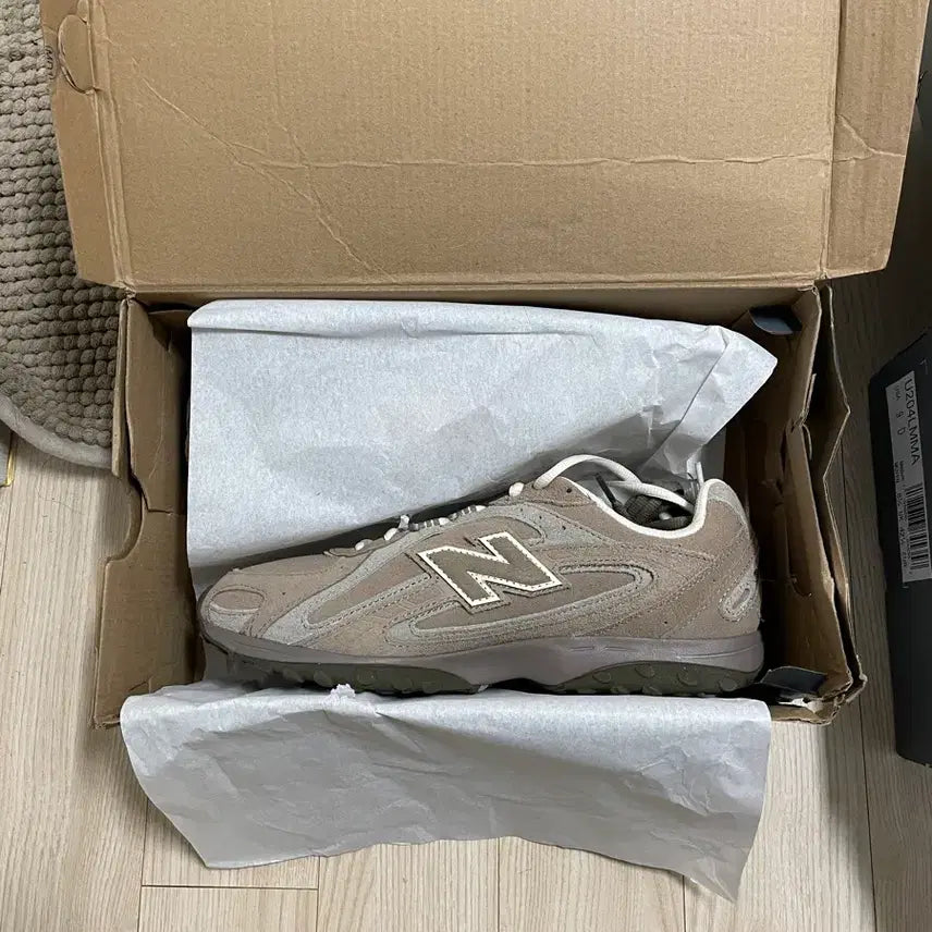 [BUNJANG] New Balance U204LMMA Mushroom 255 / 뉴발란스 U204LMMA 머쉬룸 255