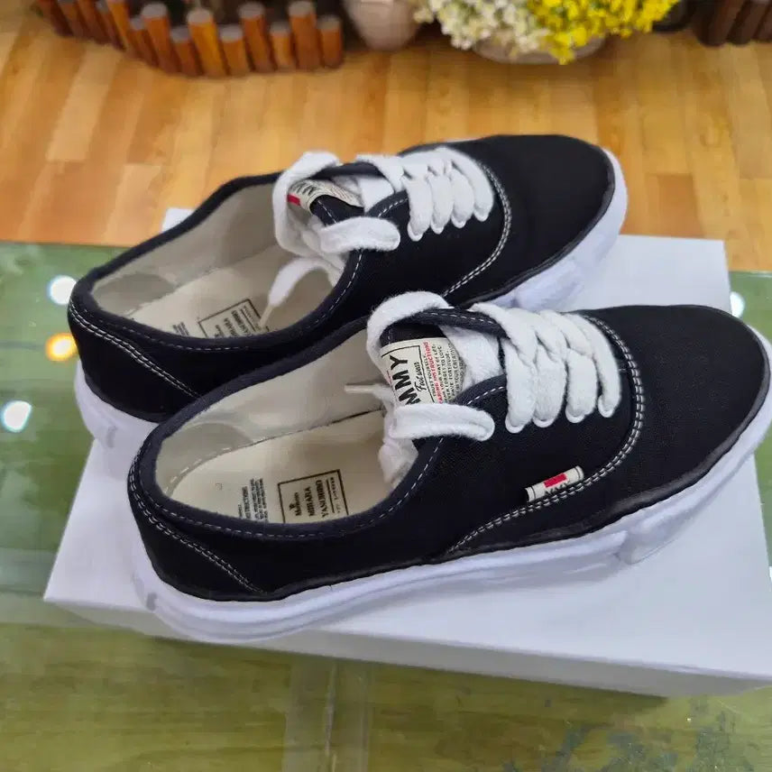 [BUNJANG] Mihara Yasuhiro Baker Canvas Sneakers (Size 45, Black) / 미하라 야스히로 베이커 45사이즈(블랙)