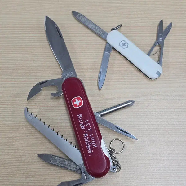 [BUNJANG] Wenger Multi-Tool and Victorinox Mini Tool Swiss Army Knife / 웽거 멀티툴과 빅토리녹스 미니툴 스위스아미