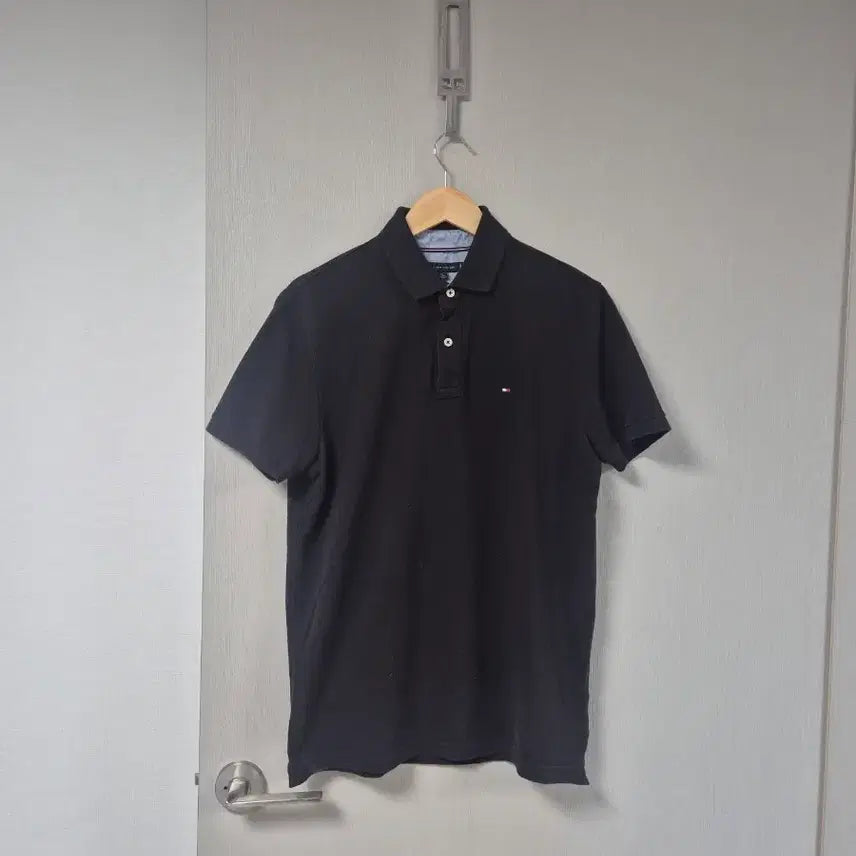 [BUNJANG] Tommy Hilfiger Custom Fit Polo Shirt Black M (100) / 타미힐피거 폴로 카라티 100 (상태최상)