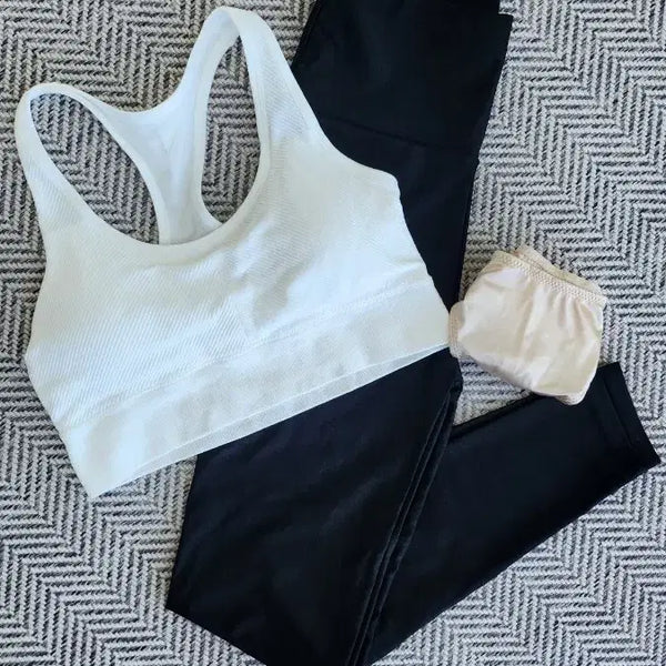[BUNJANG] Black Leggings and White Sports Bra Set / 블랙 레깅스 +화이트브라탑