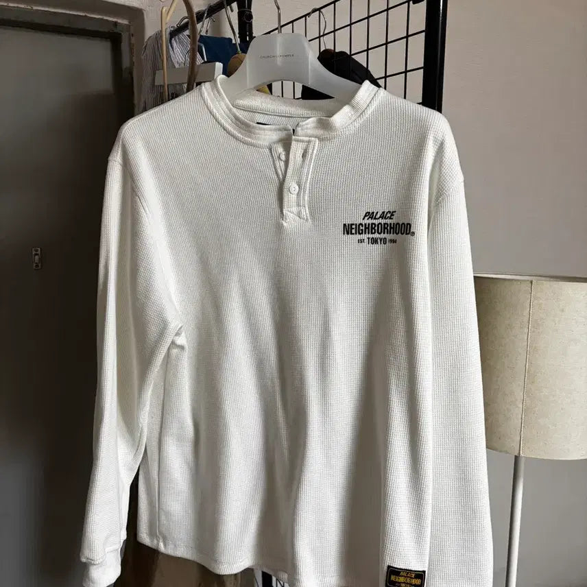[BUNJANG] Palace x Neighborhood Waffle Henley Neck L / 팔라스x네이버후드 와플헨리넥L