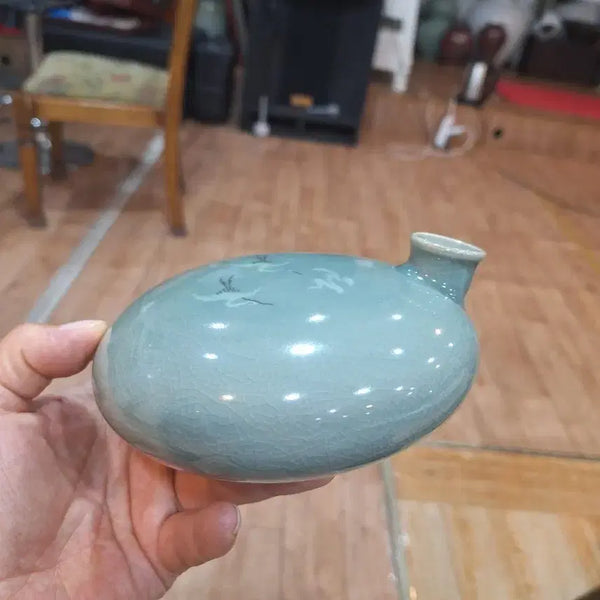 [BUNJANG] Celadon Gourd-shaped Vase with Crane Motif / 청자 자라병