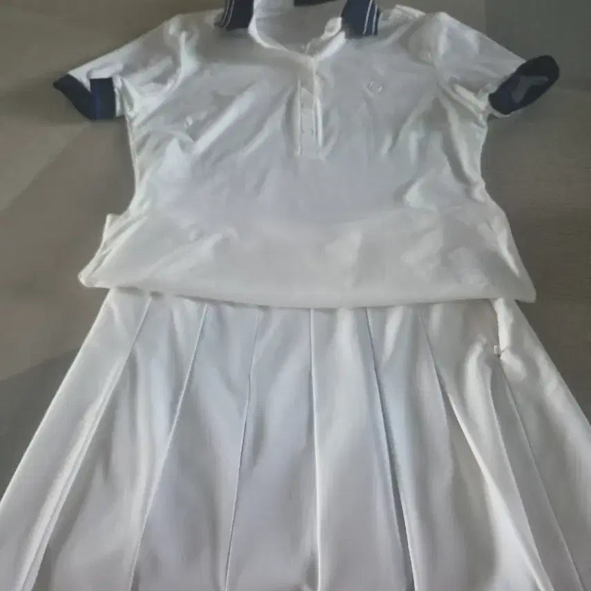 [BUNJANG] G/FORE Women's Golf Wear Top and Bottom Set / 지포어여성 골프웨어 상하의 세트