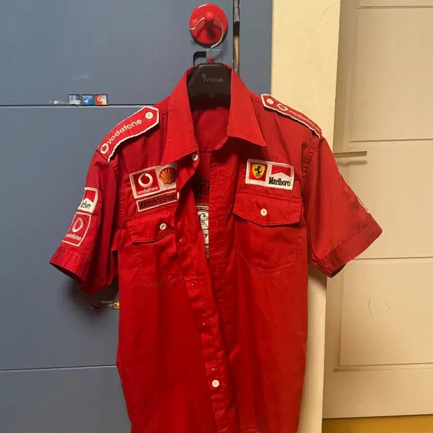 [BUNJANG] Vintage F1 T-Shirts (Ferrari, Red Bull) / F1 빈티지 옷 판매합니다. (페라리, 레드불)