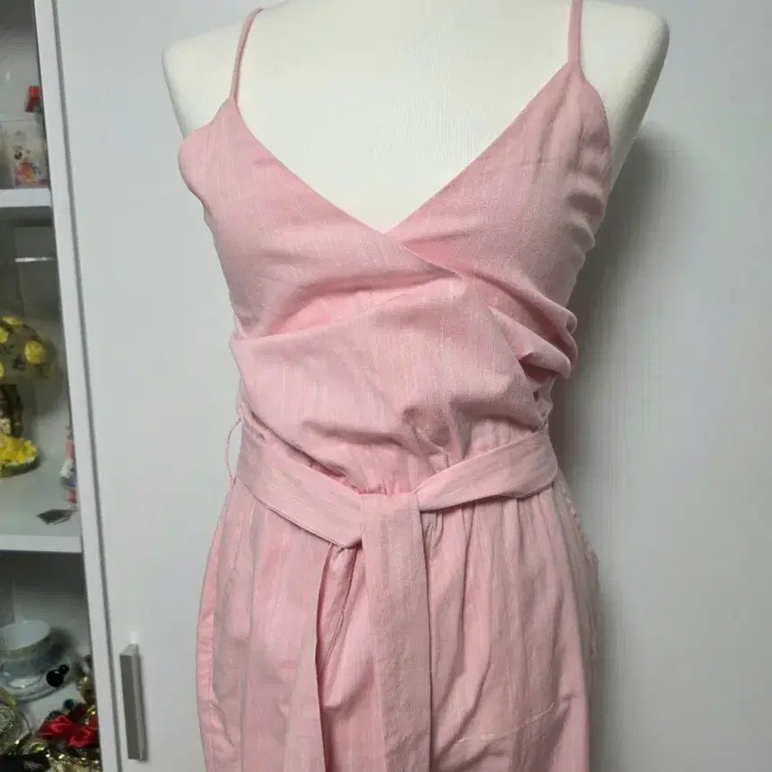 [BUNJANG] Lovers + Friends Sleeveless Jumpsuit Pants / 미국브랜드 Lovers + Friemds 나시 점프수트 원피스 팬츠