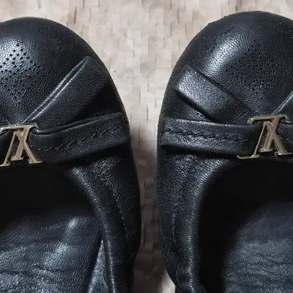 [BUNJANG] Louis Vuitton Genuine Ballerina Flat Shoes / 루이비통 정품 발레리나 플랫슈즈 판매합니다