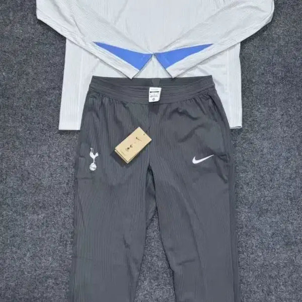 [BUNJANG] Nike 24-25 Tottenham Hotspur Dri-FIT ADV Authentic Training Drill Top / [해외직구] NIKE나이키 24-25토트넘 Dri-FIT ADV 어센틱 트레이닝 드릴탑