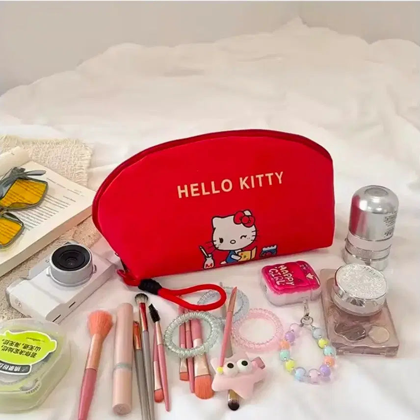 [BUNJANG] Sanrio Hello Kitty 50th Anniversary Retro Red Canvas Half-Moon Pouch / 수입 산리오 레드 헬로키티 50주년 스타일 반달형 파우치