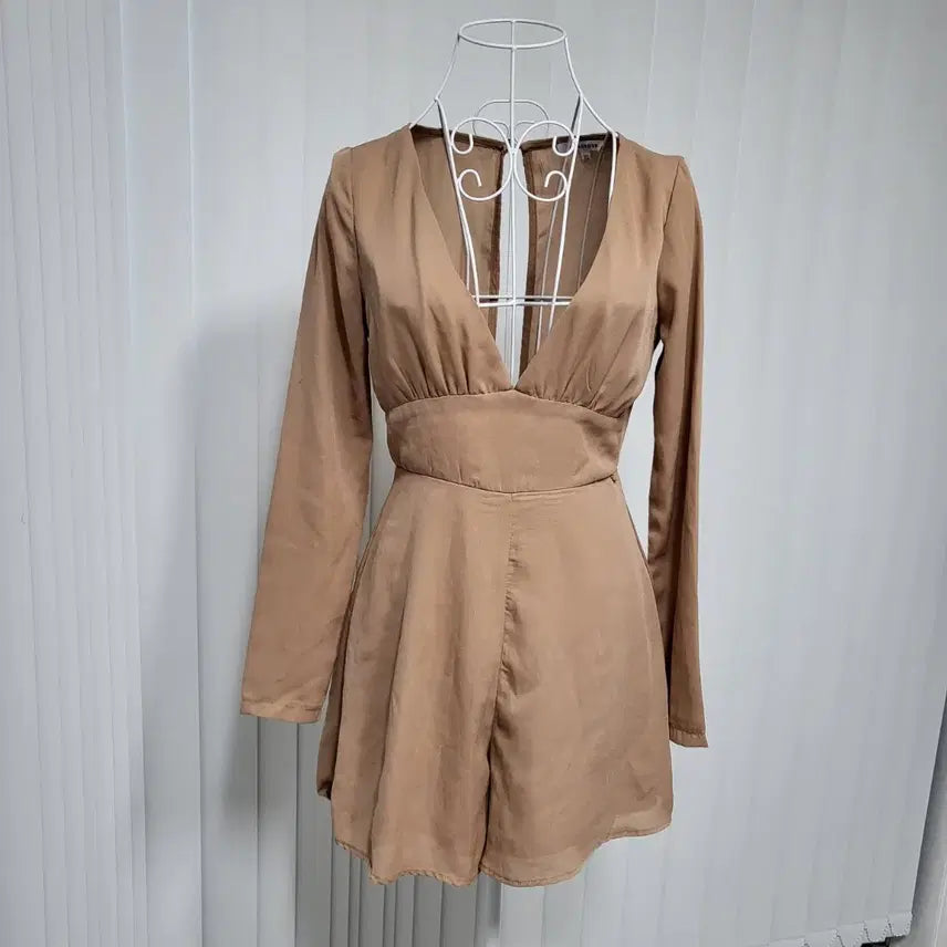 [BUNJANG] Glamorous Beige Jumpsuit XS / 영국브랜드 Glamorous 베이지 점프수트 미사용 새상품