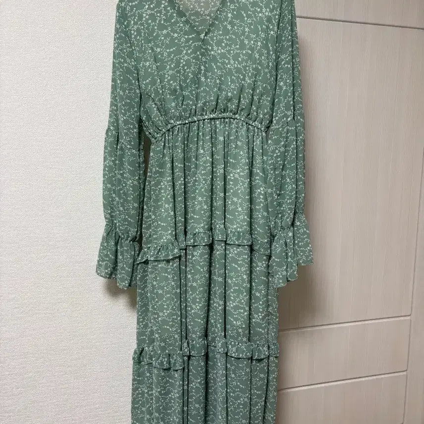 [BUNJANG] Mint Floral Ruffle Chiffon Dress / 민트색 꽃무늬 프릴 쉬폰원피스