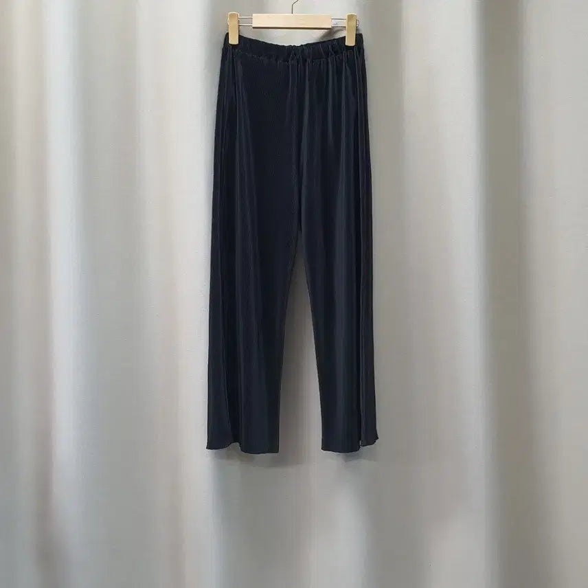 [BUNJANG] From Beginning Banding Pleats Summer Pants / 프롬비기닝 밴딩 플리츠 여름 팬츠