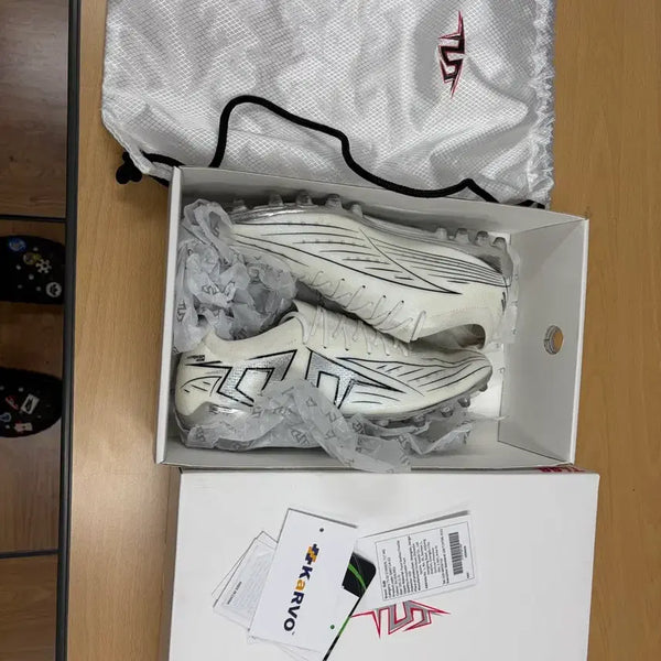[BUNJANG] TLSS Striker UL Explorer MG Cleats / tlss 스트라이커 UL 익스플러워 mg 270