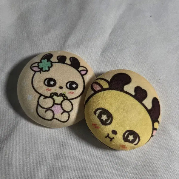 [BUNJANG] Park Ji-hoon 'So-sim-i' Soft Pin Badge Bundle Set / 제발 사가주세요 ㅠㅠ)박지훈 소심이 말랑핀뱃지