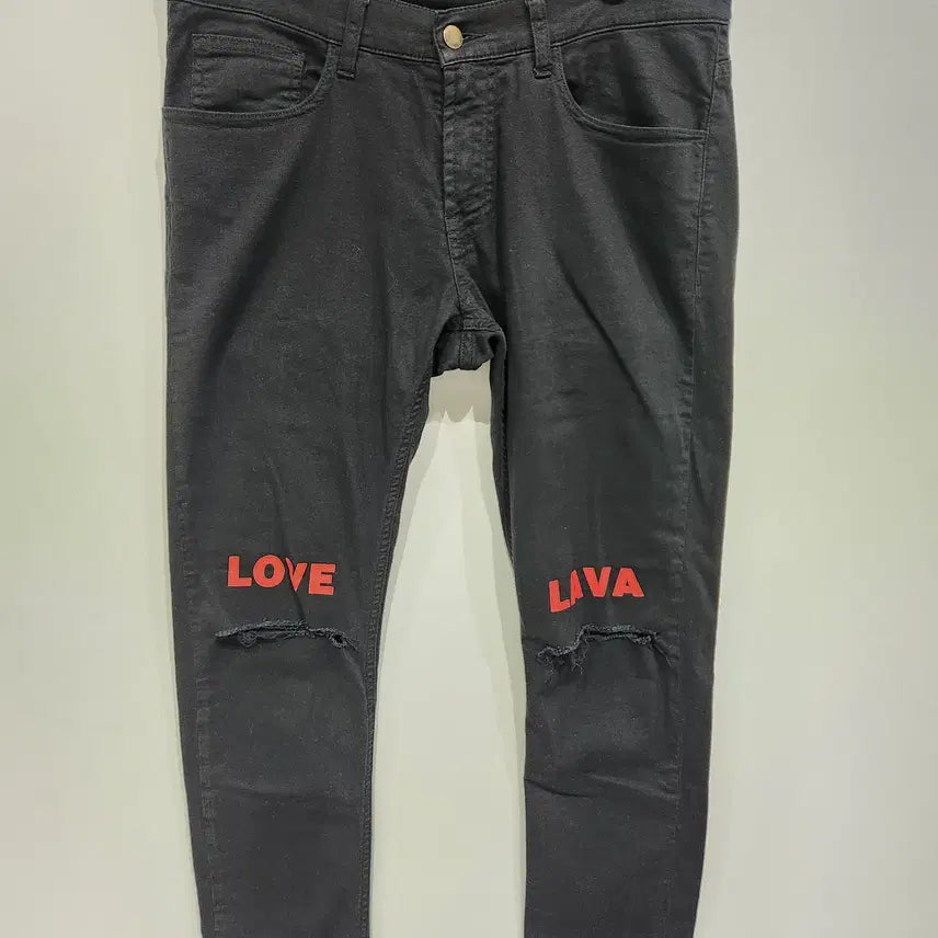 [BUNJANG] Mauna Kea 'LOVE LAVA' Logo Black Denim Pants / [M] 마우나케아 'LOVE LAVA' 로고 블랙 데님 팬츠