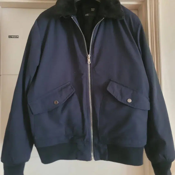[BUNJANG] Bershka Navy Blouson Jacket with Detachable Fur Collar (Size M) / Bershka 블루종 가을,겨울용 M
