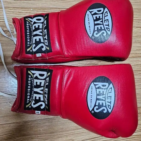 [BUNJANG] Reyes Traditional Red 16oz Boxing Gloves / 레예스 트레디셔널 레드 16oz
