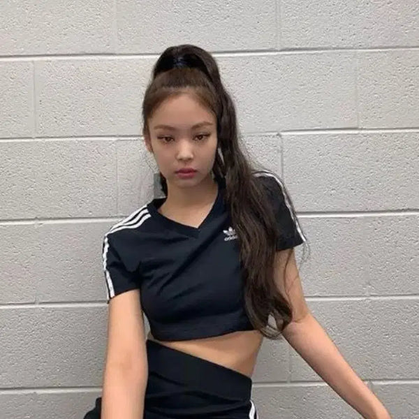 [BUNJANG] Adidas Jennie Collaboration Cropped T-shirt / 제니 아디다스 크롭티
