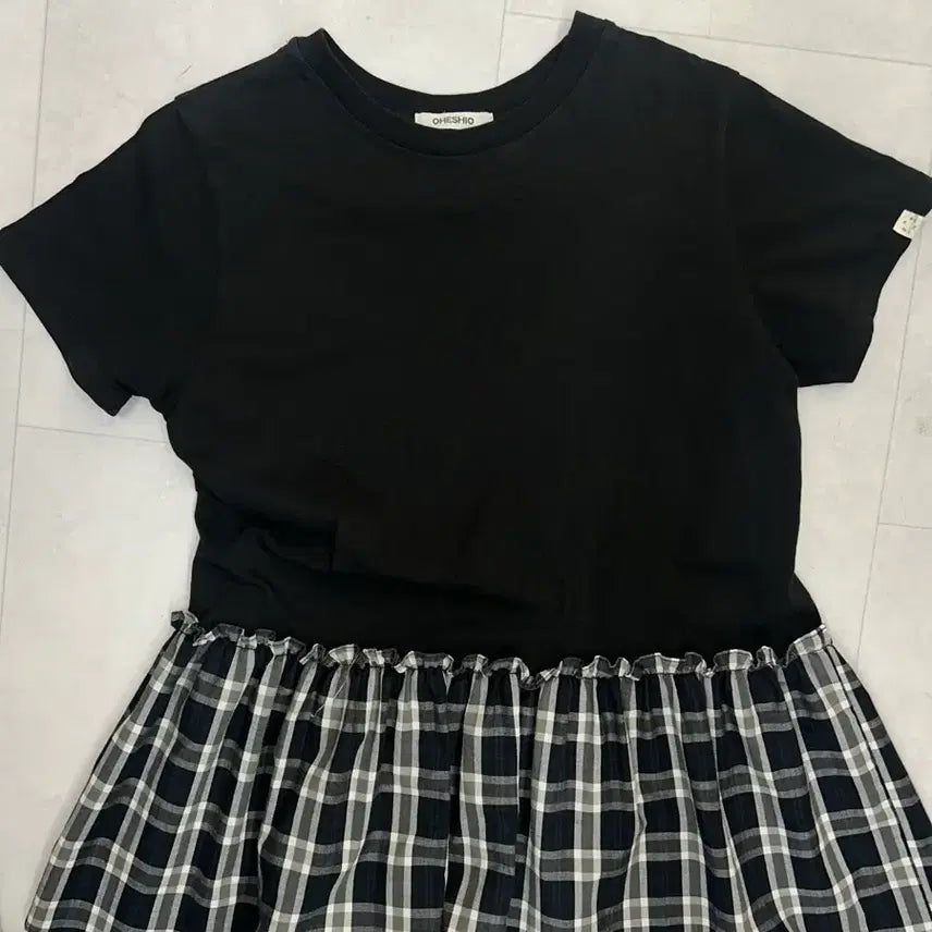 [BUNJANG] OHEHIO Check Frill Short-Sleeve Black / 오헤시오 체크 프릴 반팔 블랙