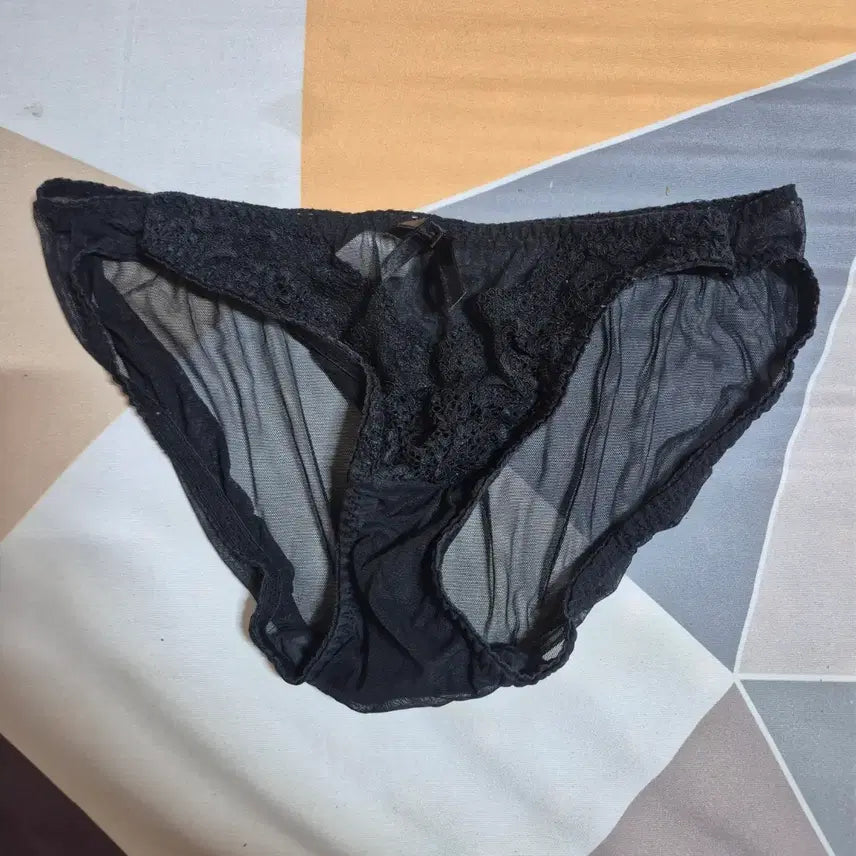 [BUNJANG] Black Lace See-Through Women's Panties / (중고) 블랙 레이스 시스루 여성팬티 짱이쁨!!